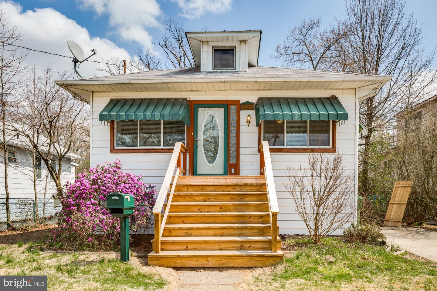 Property Photo:  305 Linderman Avenue  NJ 08002 