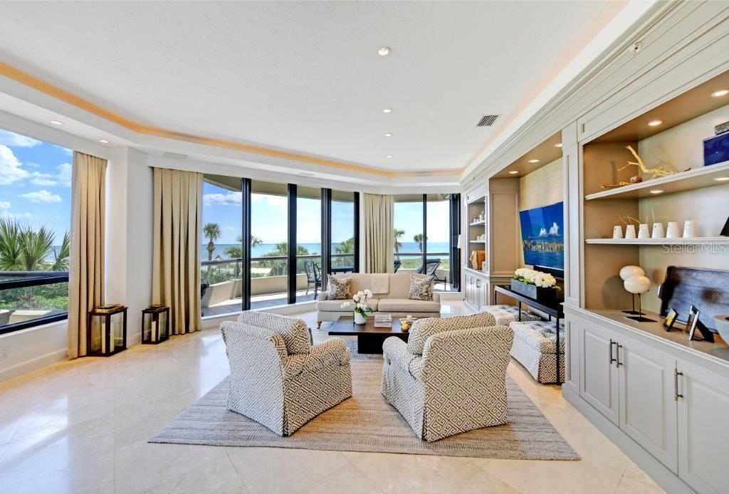 Property Photo: 1281 Gulf Of Mexico Drive 101 FL 34228