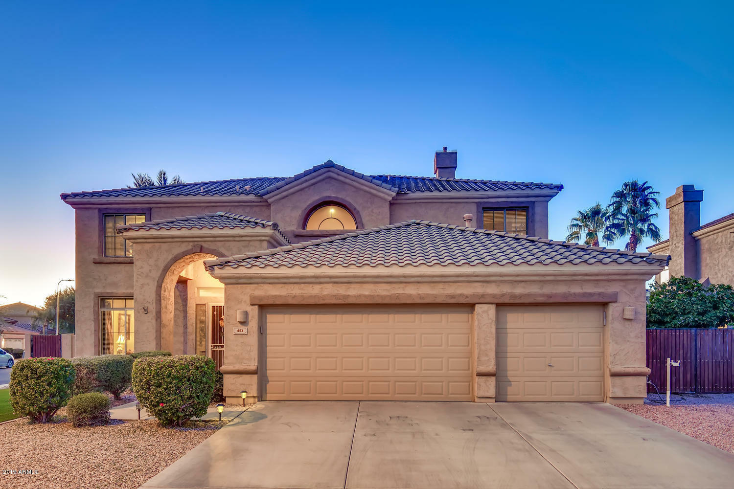 Property Photo:  452 N Danielson Way  AZ 85225 