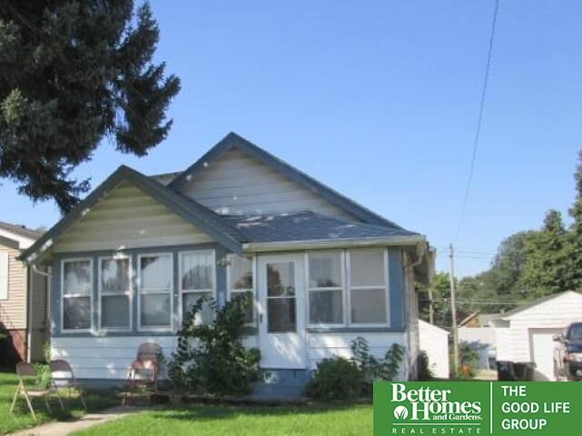 Property Photo:  4212 S 41st  NE 68107 