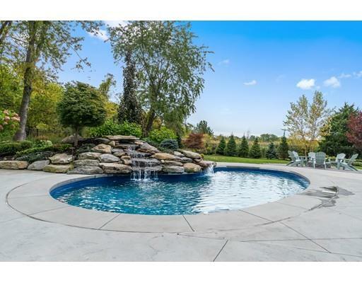Property Photo: 14 Bradstreet Ave MA 01923