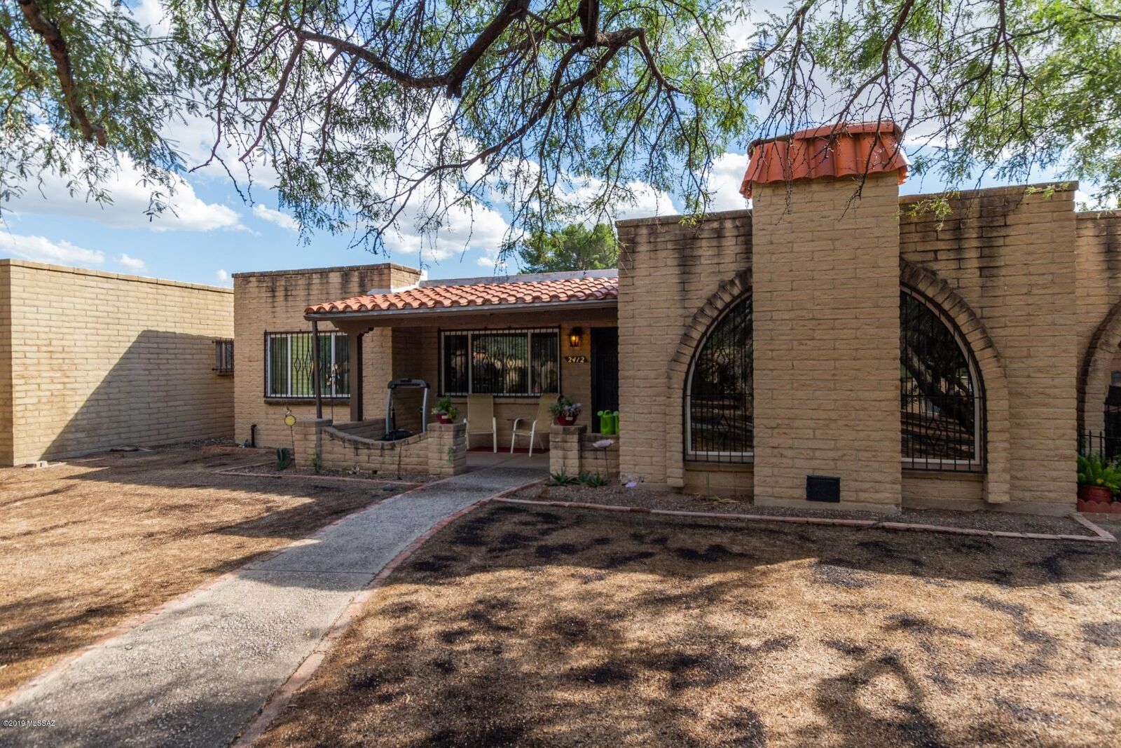 Property Photo:  2412 N Shade Tree Lane  AZ 85715 