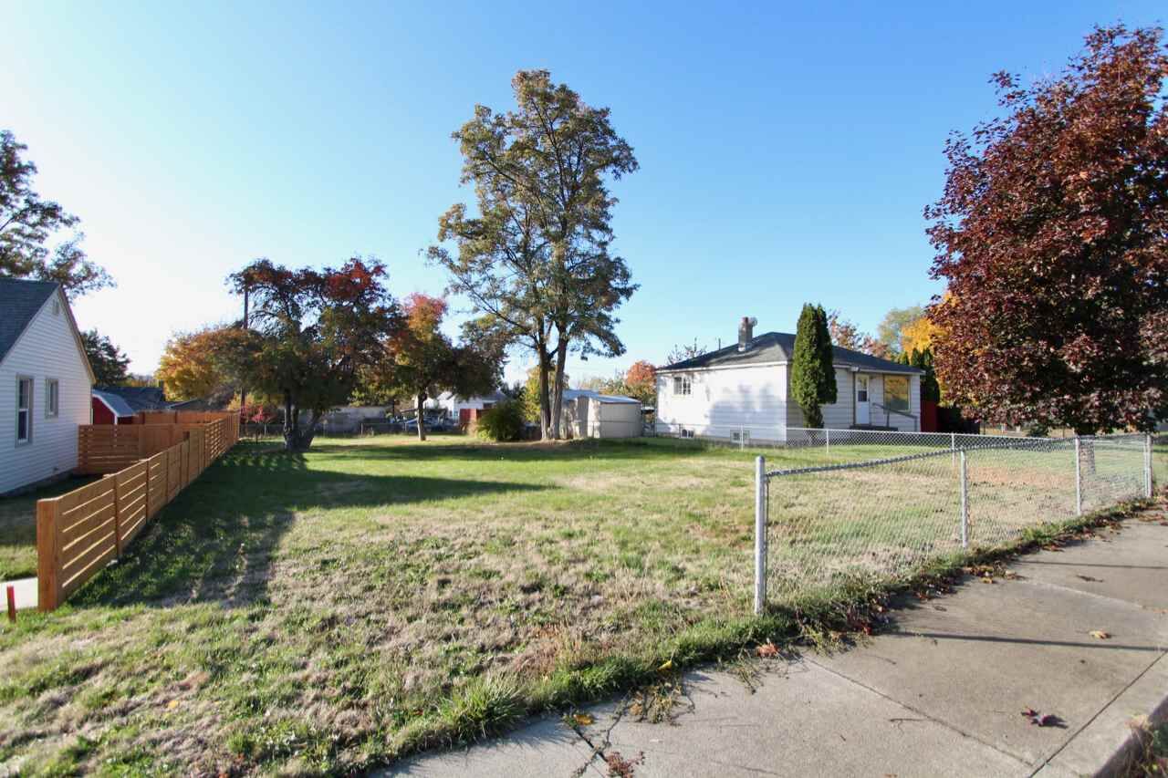 Property Photo: 4208 E Fairview St WA 99217