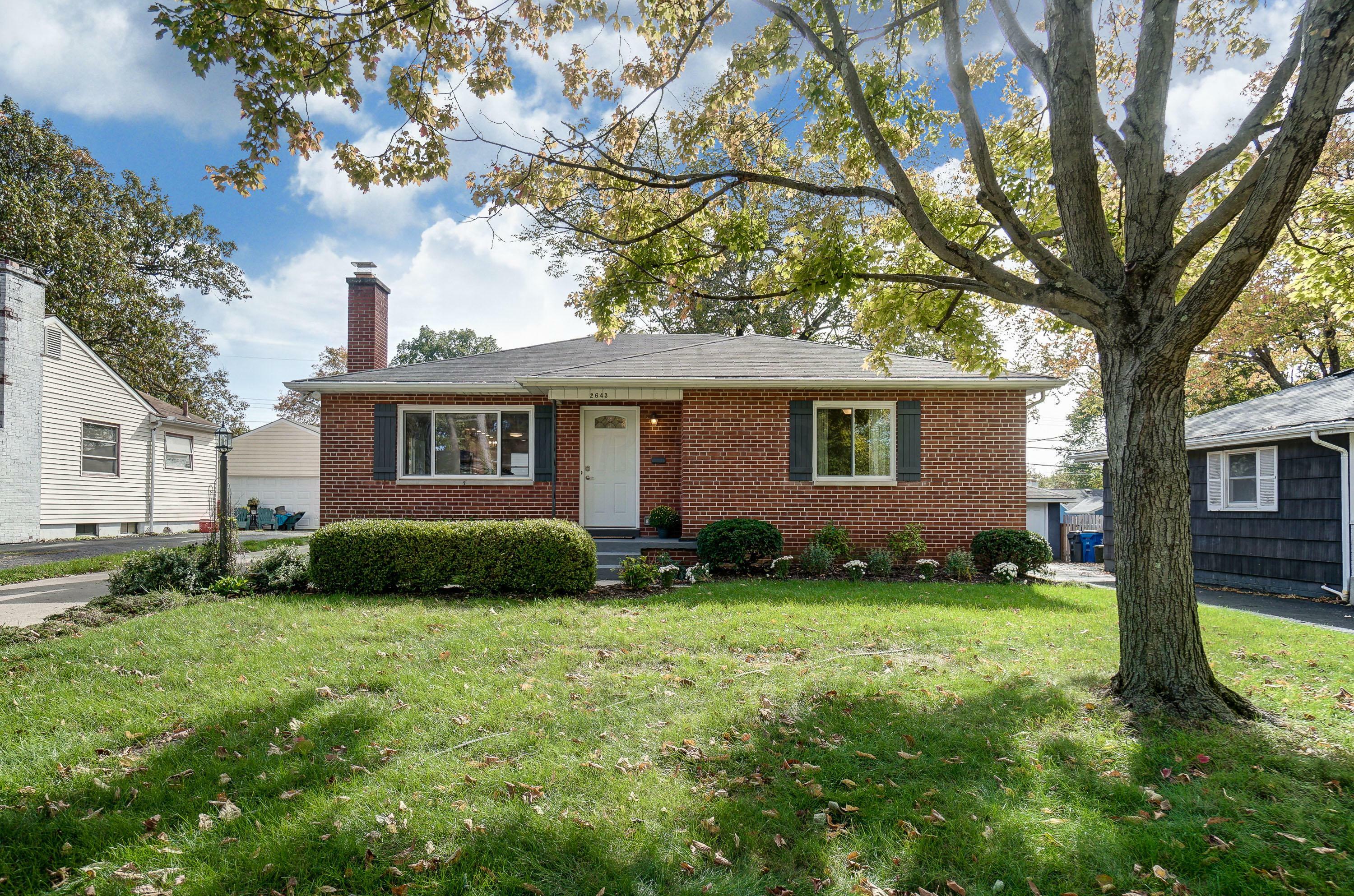 Property Photo: 2643 Woodstock Road OH 43221