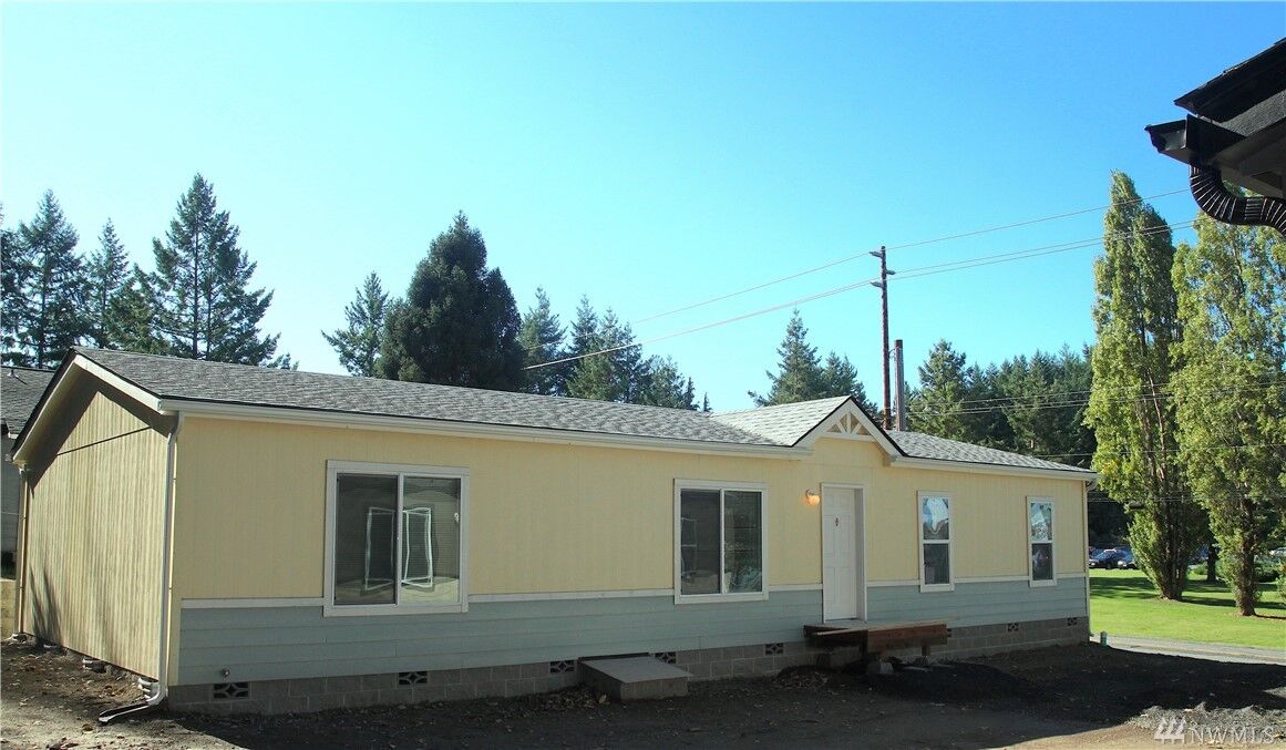 Property Photo: 128 N National Avenue WA 98312