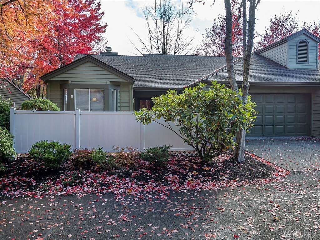 Property Photo:  3693 224th Place SE 1341  WA 98029 