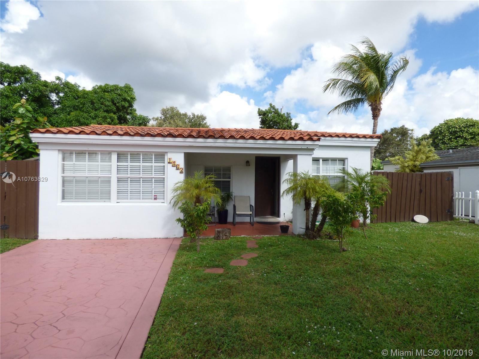 Property Photo:  1463 NE 178th St  FL 33162 