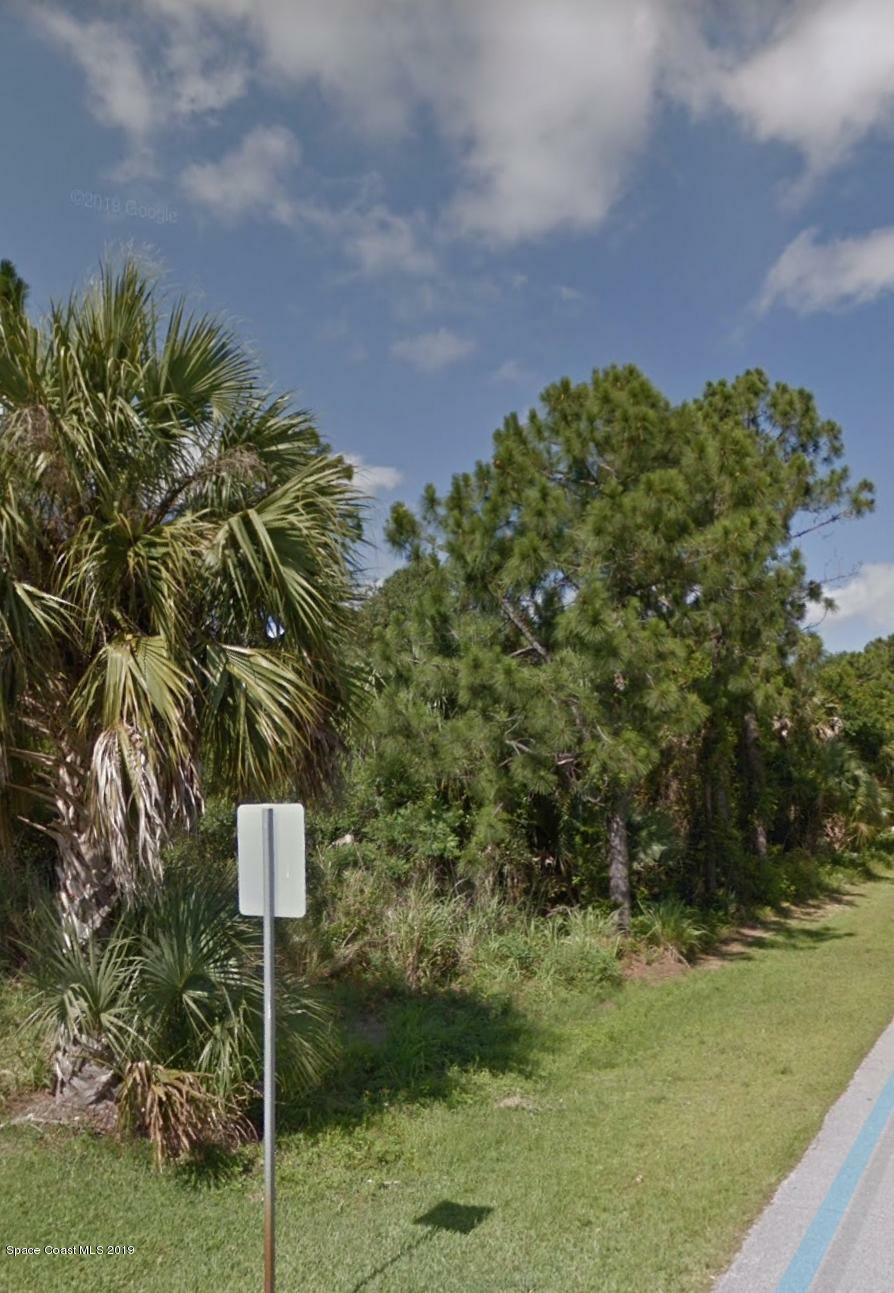 Property Photo:  734 Rolling Hill Drive  FL 32958 