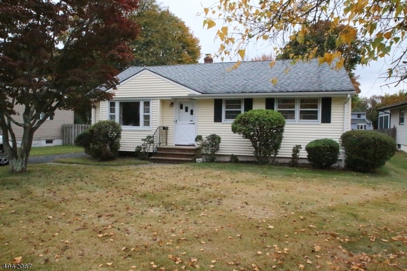 Property Photo:  322 Wadsworth Ave  NJ 07080 