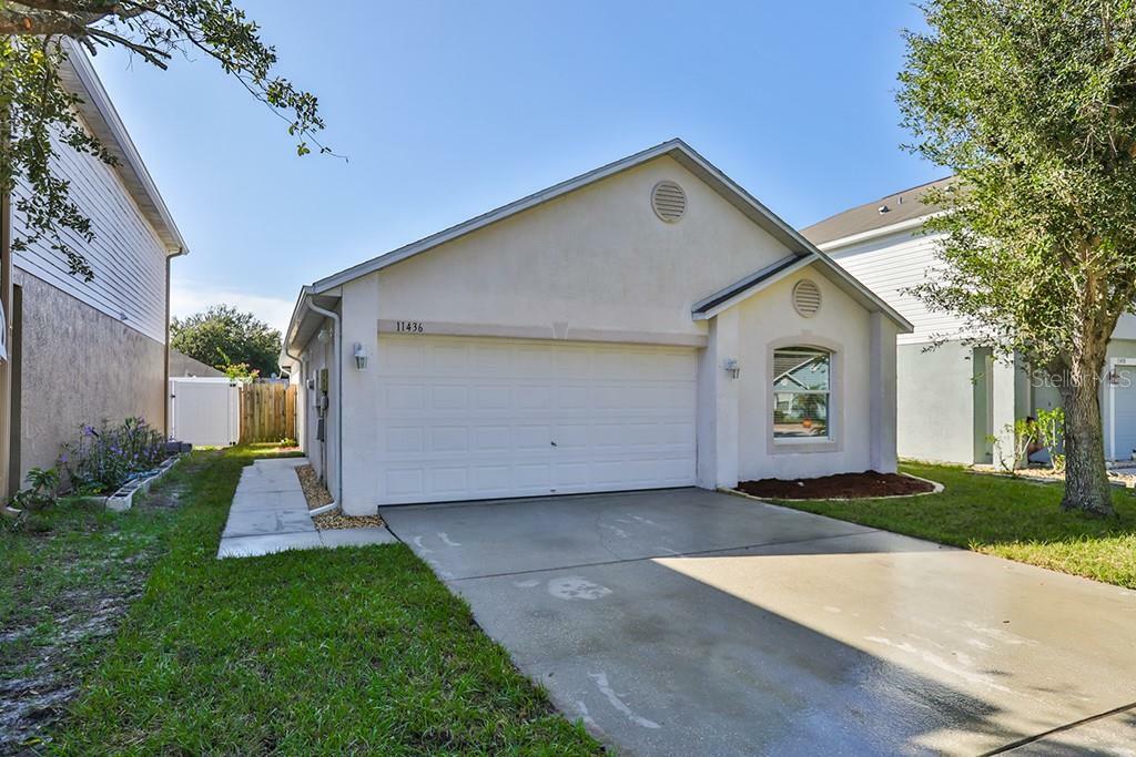 Property Photo:  11436 Ivy Flower Loop  FL 33578 