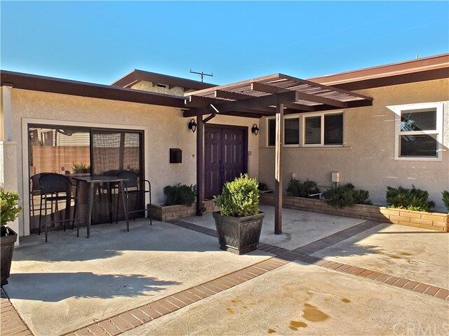 Property Photo:  3255 Fanwood Avenue  CA 90808 
