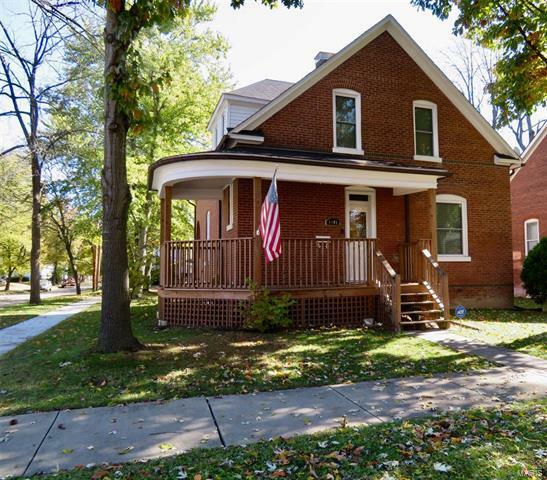 Property Photo:  1401 Cypress Street   62249 