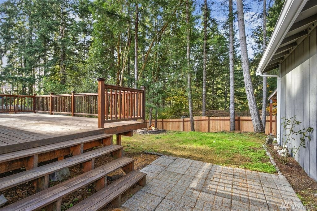 Property Photo: 120 NE Briggadun Dr WA 98528