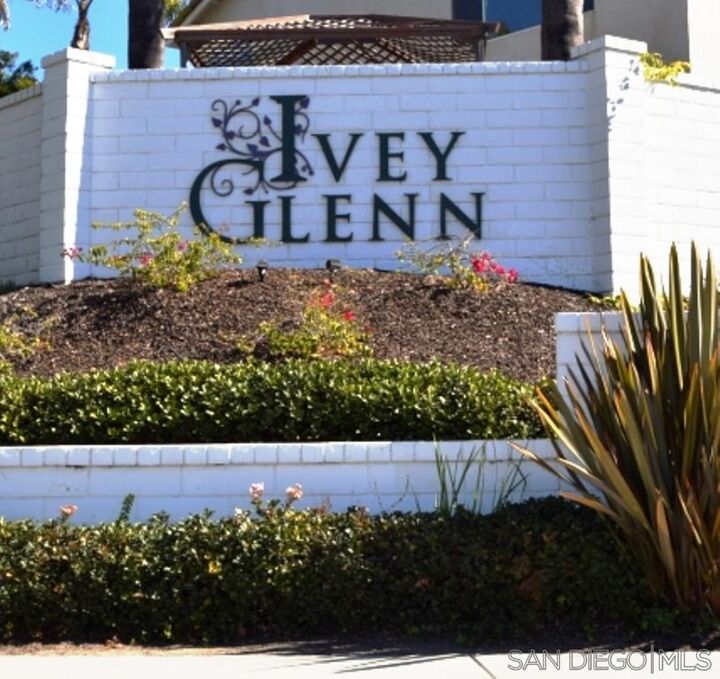 Property Photo: 507 Primrose Way CA 92057