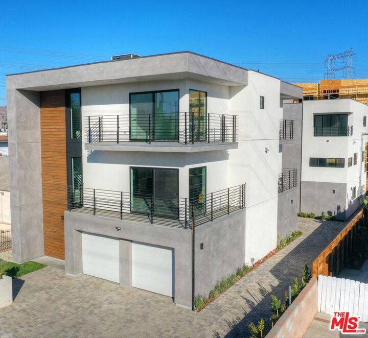 5626 Auckland Ave  North Hollywood CA 91601 photo