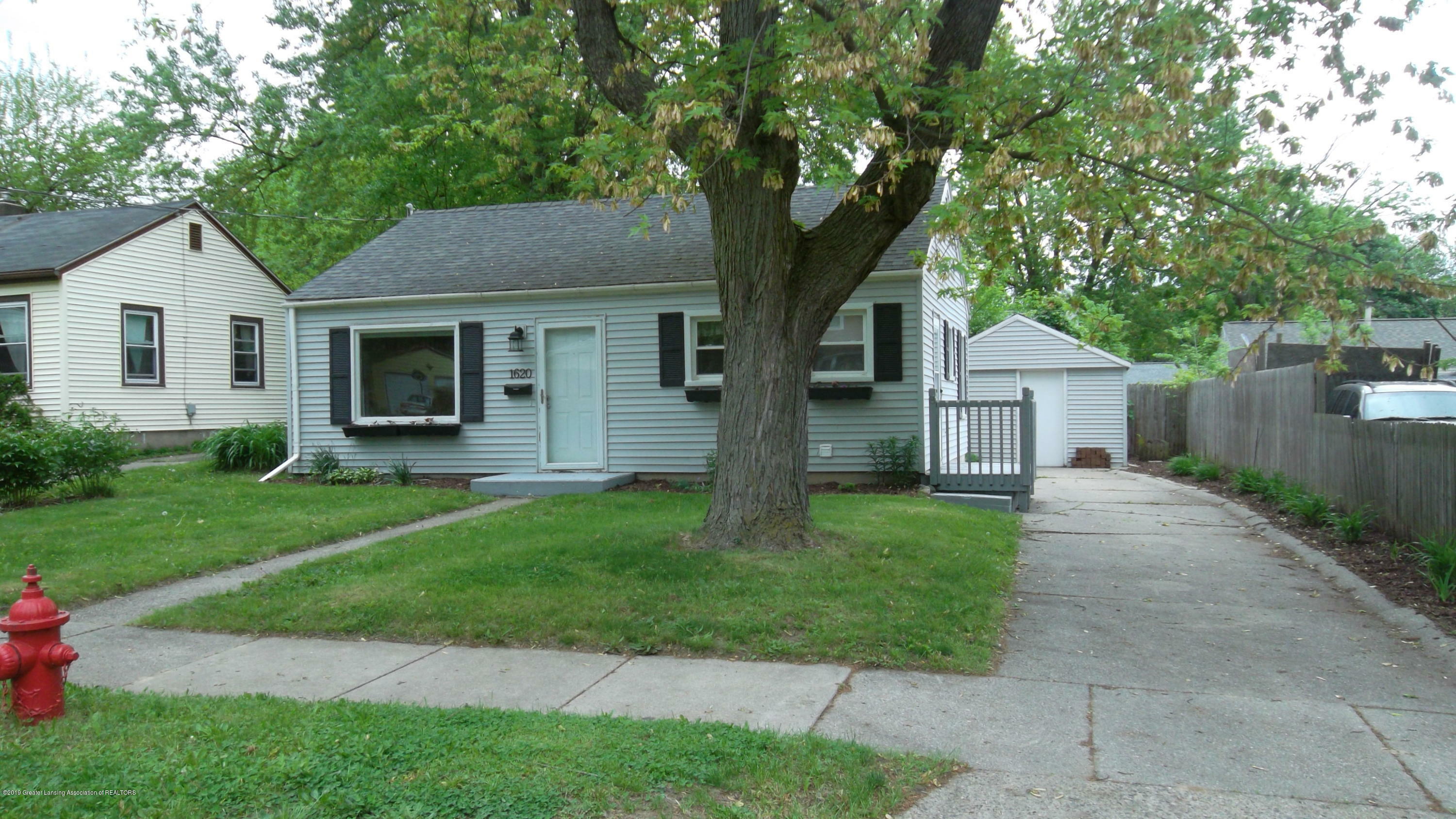 Property Photo:  1620 Glenrose Avenue  MI 48915 