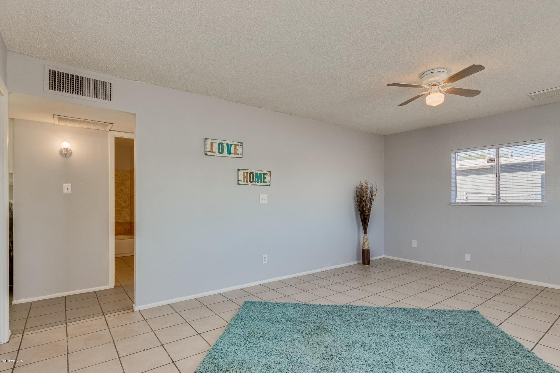 Property Photo: 7631 W Sheila Lane AZ 85033