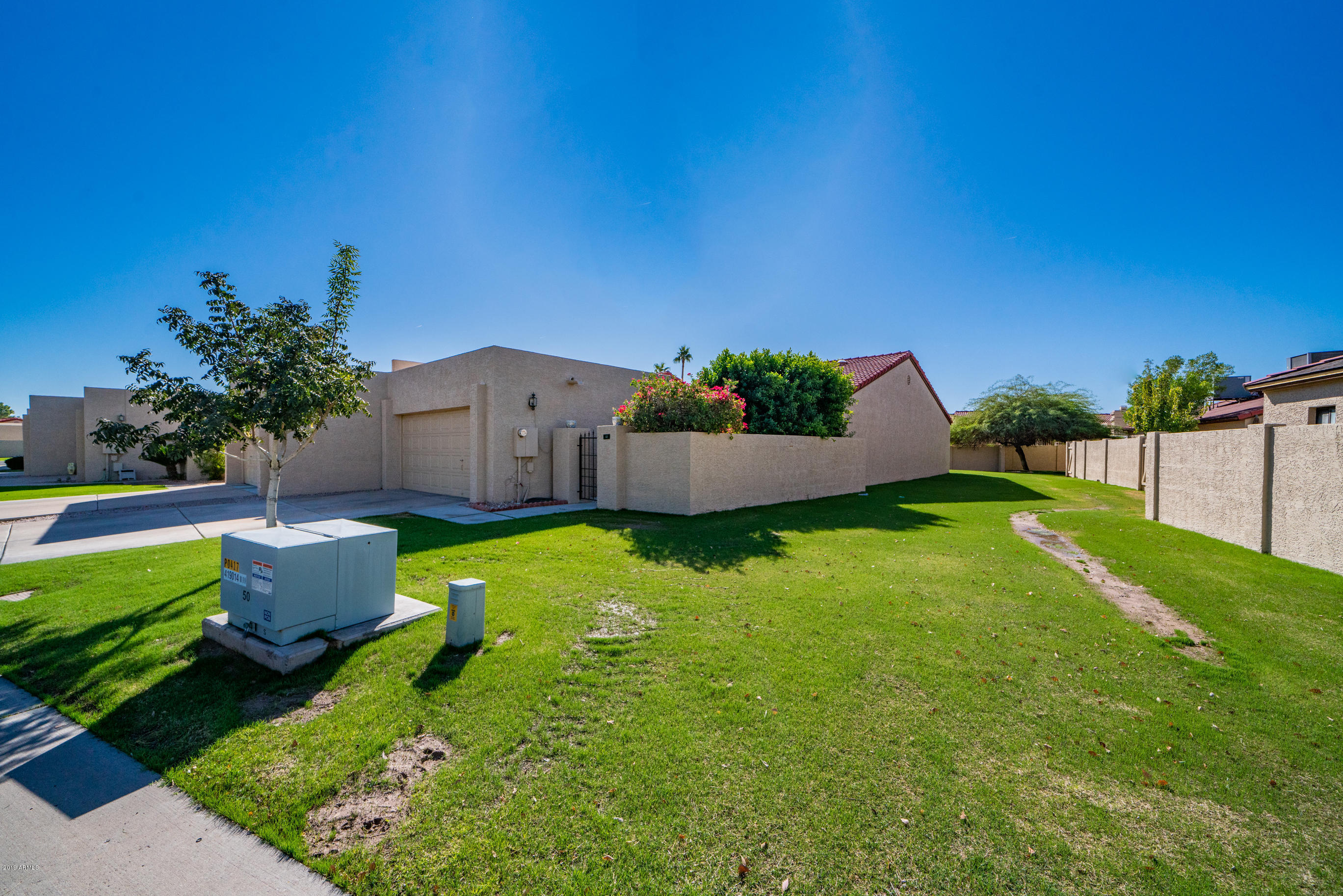 Property Photo:  2059 E Brown Road 10  AZ 85213 