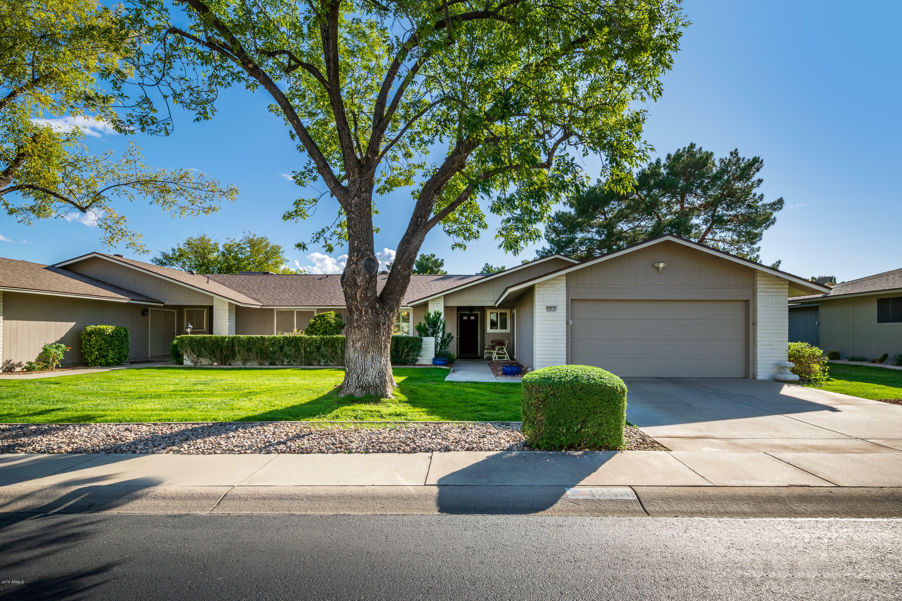 Property Photo: 12531 W Shadow Hills Drive AZ 85375