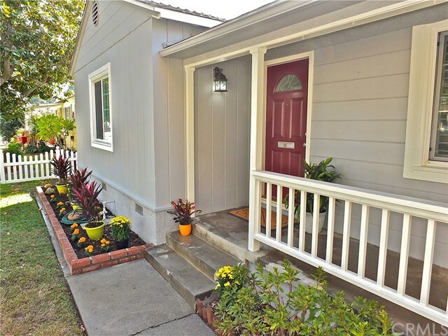 Property Photo:  4211 Stevely Avenue  CA 90713 