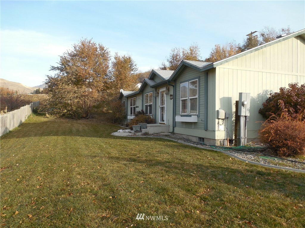 Property Photo: 1505 Lower Monitor Road WA 98801