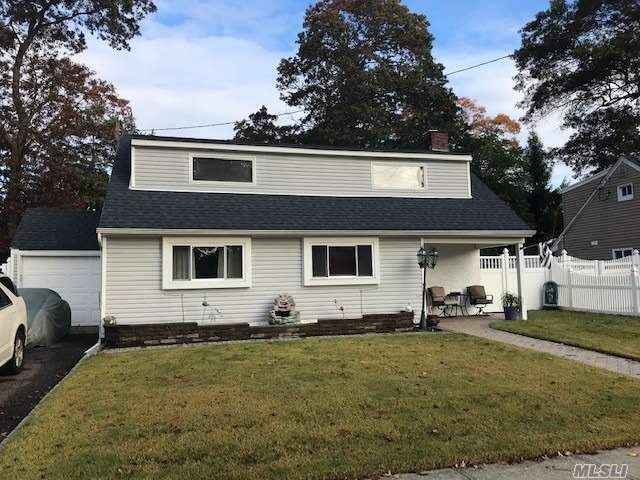 7 Florida Avenue  Copiague NY 11726 photo