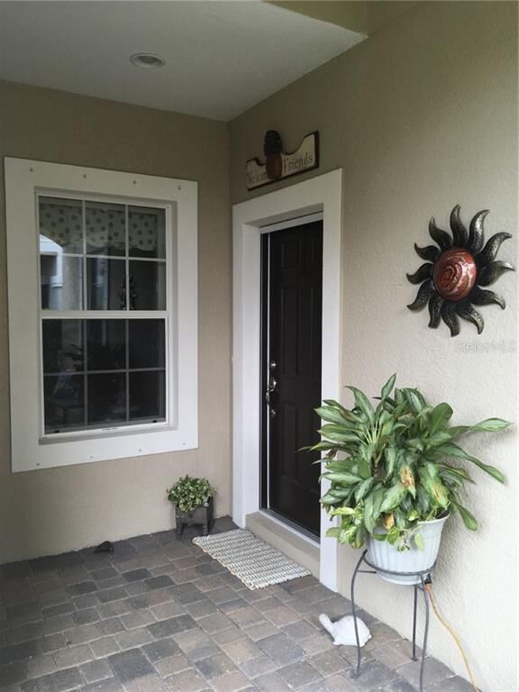 Property Photo: 5026 Maymont Park Circle FL 34203