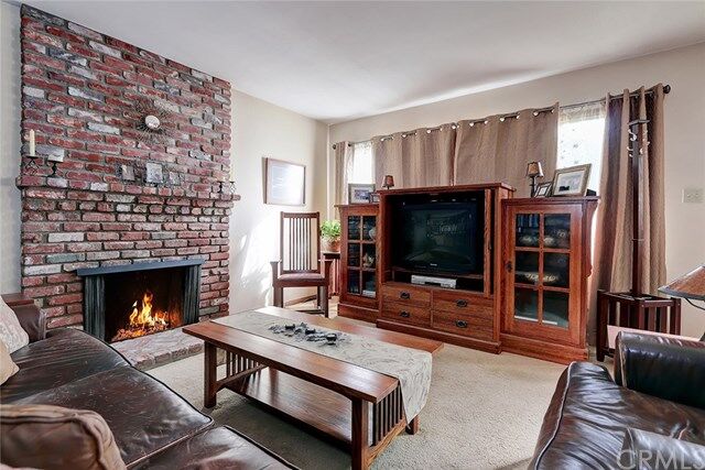 Property Photo: 1031 Avenue D CA 90277