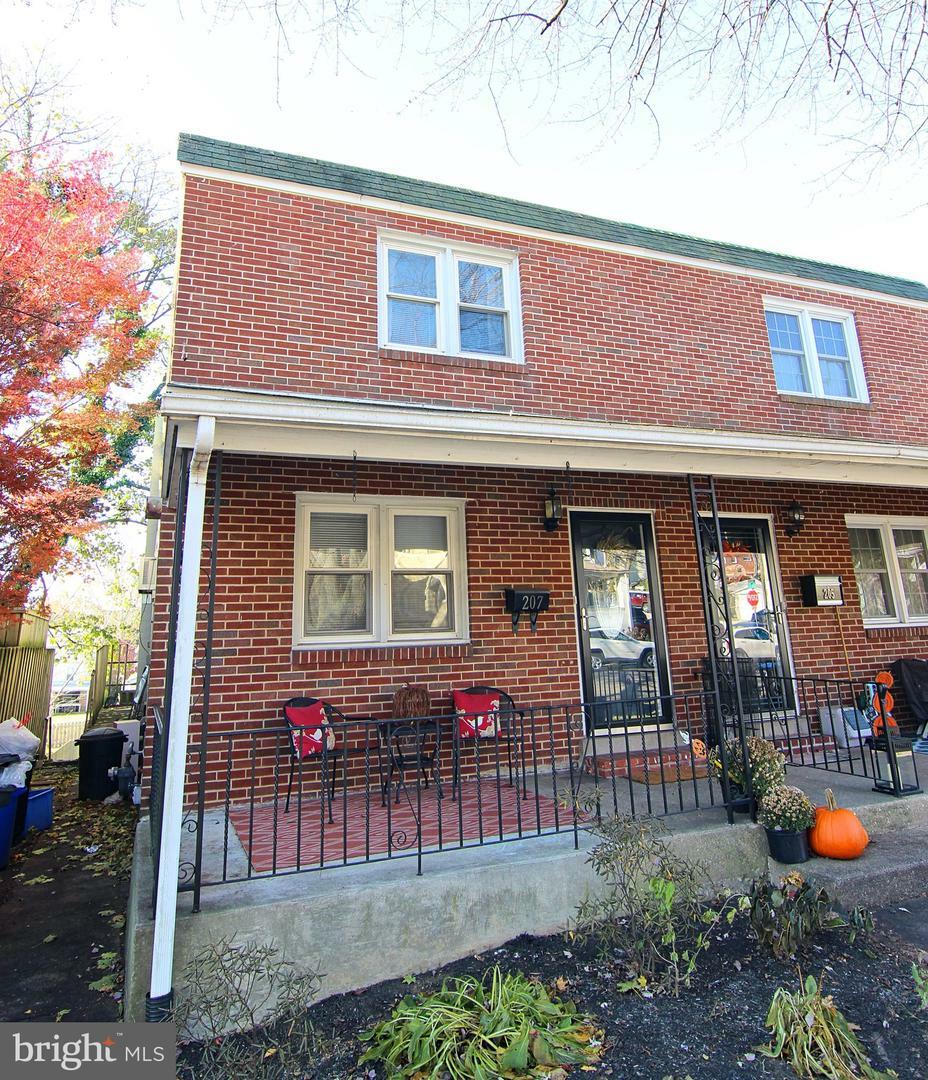 Property Photo:  207 E 10th Avenue  PA 19428 