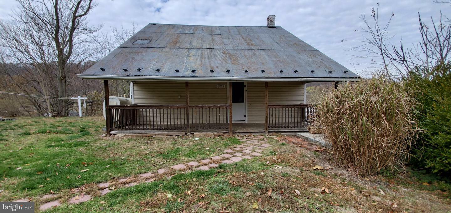 Property Photo: 803 S Washington Street WV 25411