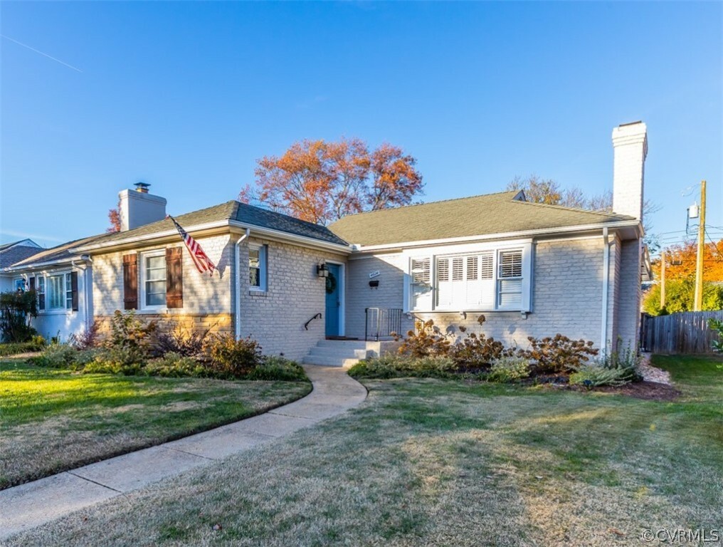 Property Photo: 4614 Stuart Avenue VA 23226