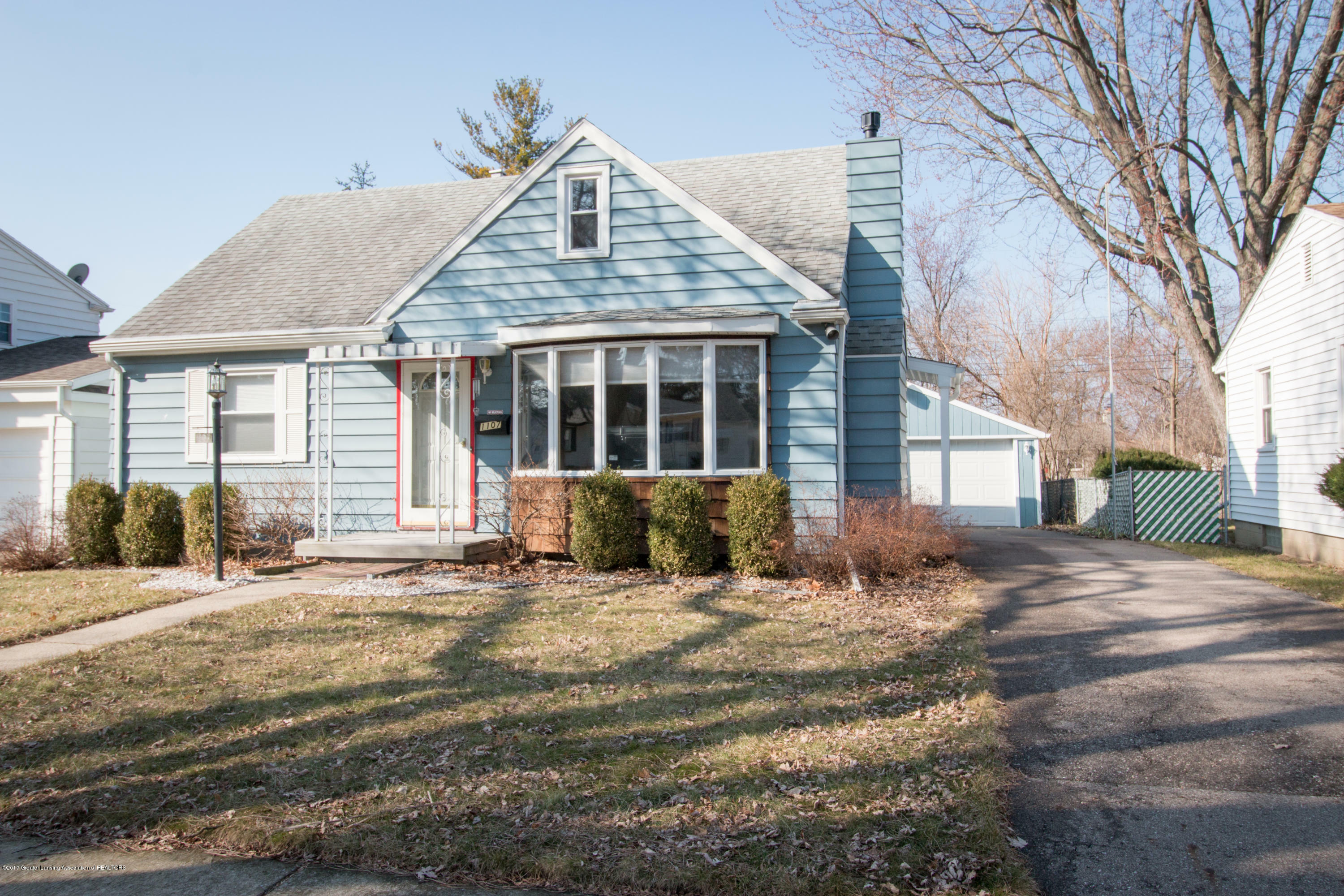 Property Photo:  1107 N Hayford Avenue  MI 48912 