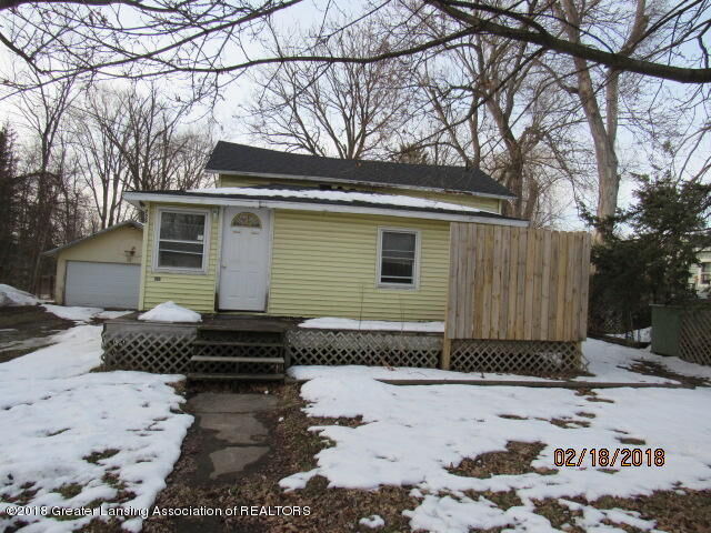Property Photo:  729 Michigan Street  MI 48827 