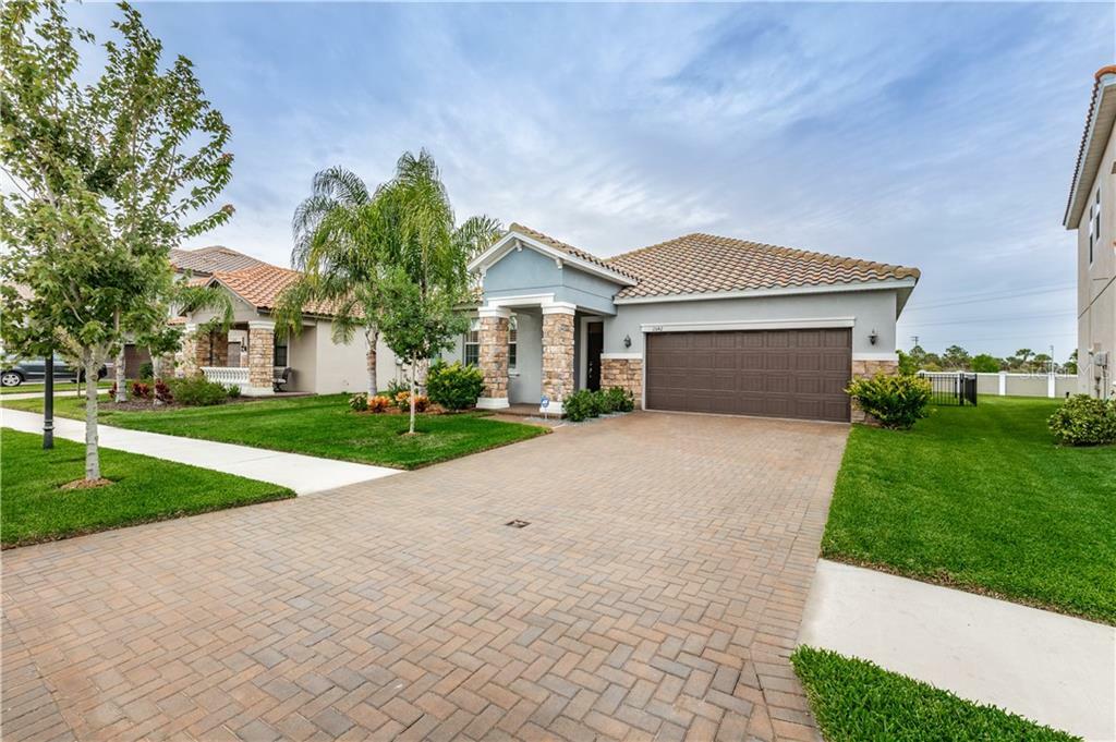 Property Photo: 13142 Green Violet Drive FL 33579