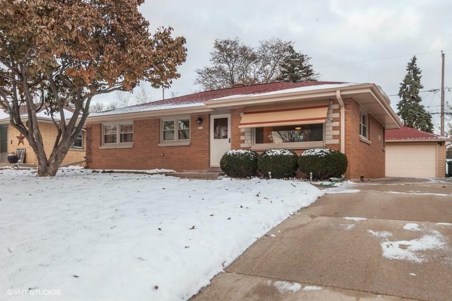 Property Photo:  2916 S 72nd St  WI 53219 