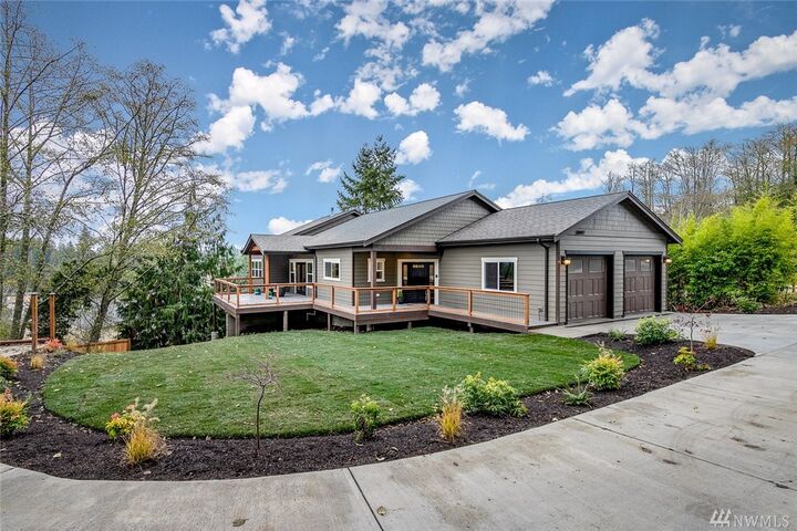 18447  Caldart Avenue NE  Poulsbo WA 98370 photo