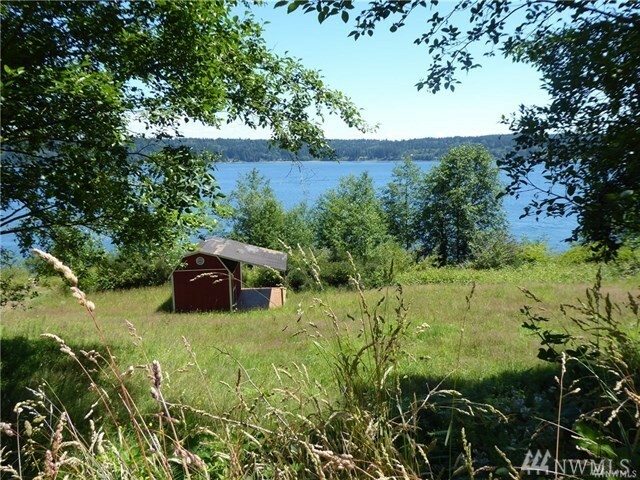 Property Photo:  10509 SE Vashon Vista Dr  WA 98367 