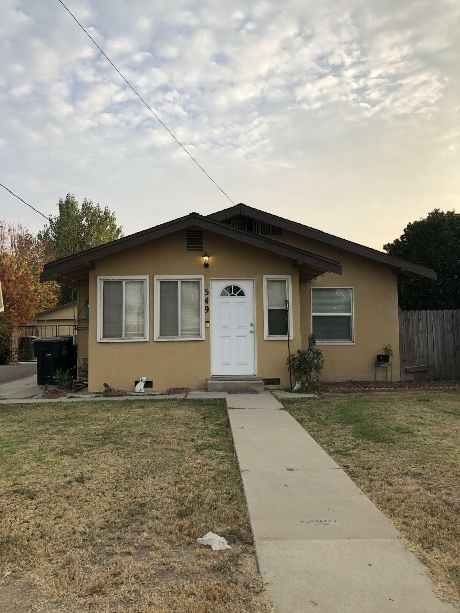 Property Photo:  549 E Tulare Avenue  CA 93292 