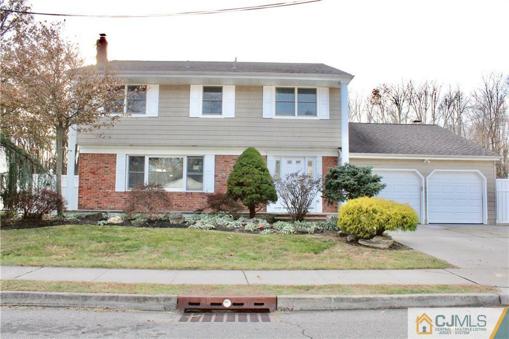 Property Photo:  22 S Brook Drive  NJ 08850 