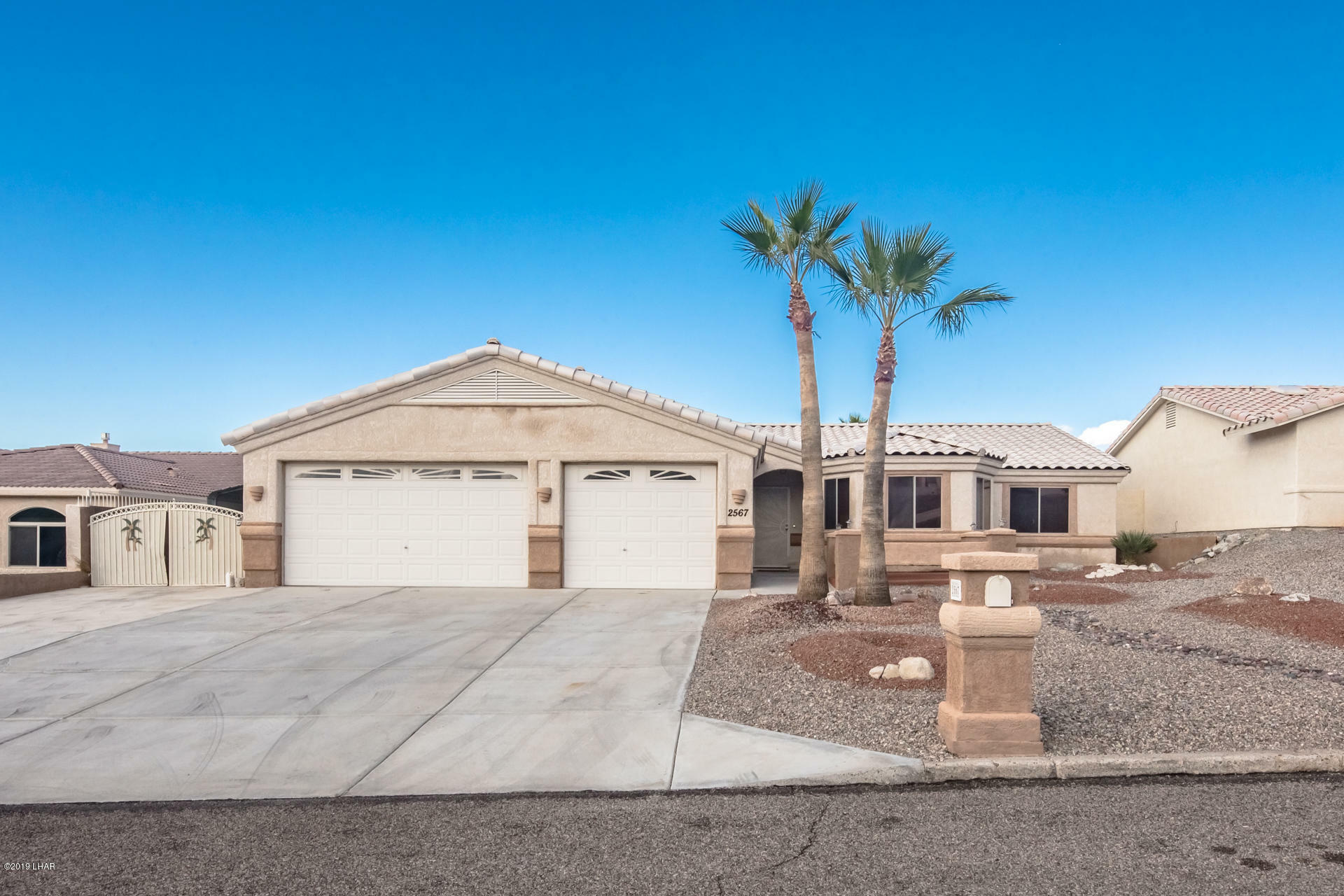 Property Photo:  2567 Ascot Dr  AZ 86403 