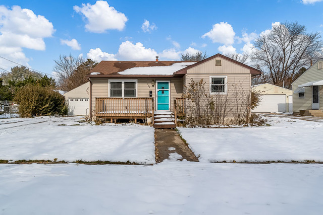 Property Photo:  228 Renrose Avenue  IL 61111 