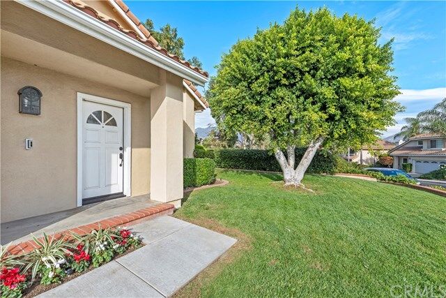 Property Photo: 33 Las Castanetas CA 92688