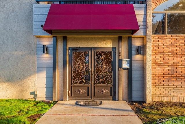 Property Photo: 1020 Davis Avenue 105 CA 91201