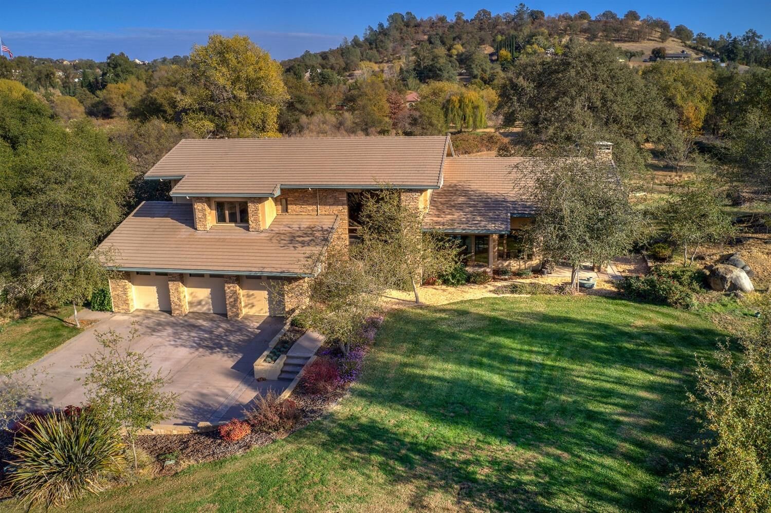 Property Photo: 3350 Sierra Springs Court CA 95663