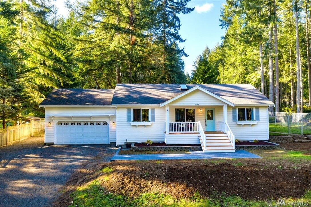 Property Photo:  11918 Cascade Place  WA 98303 