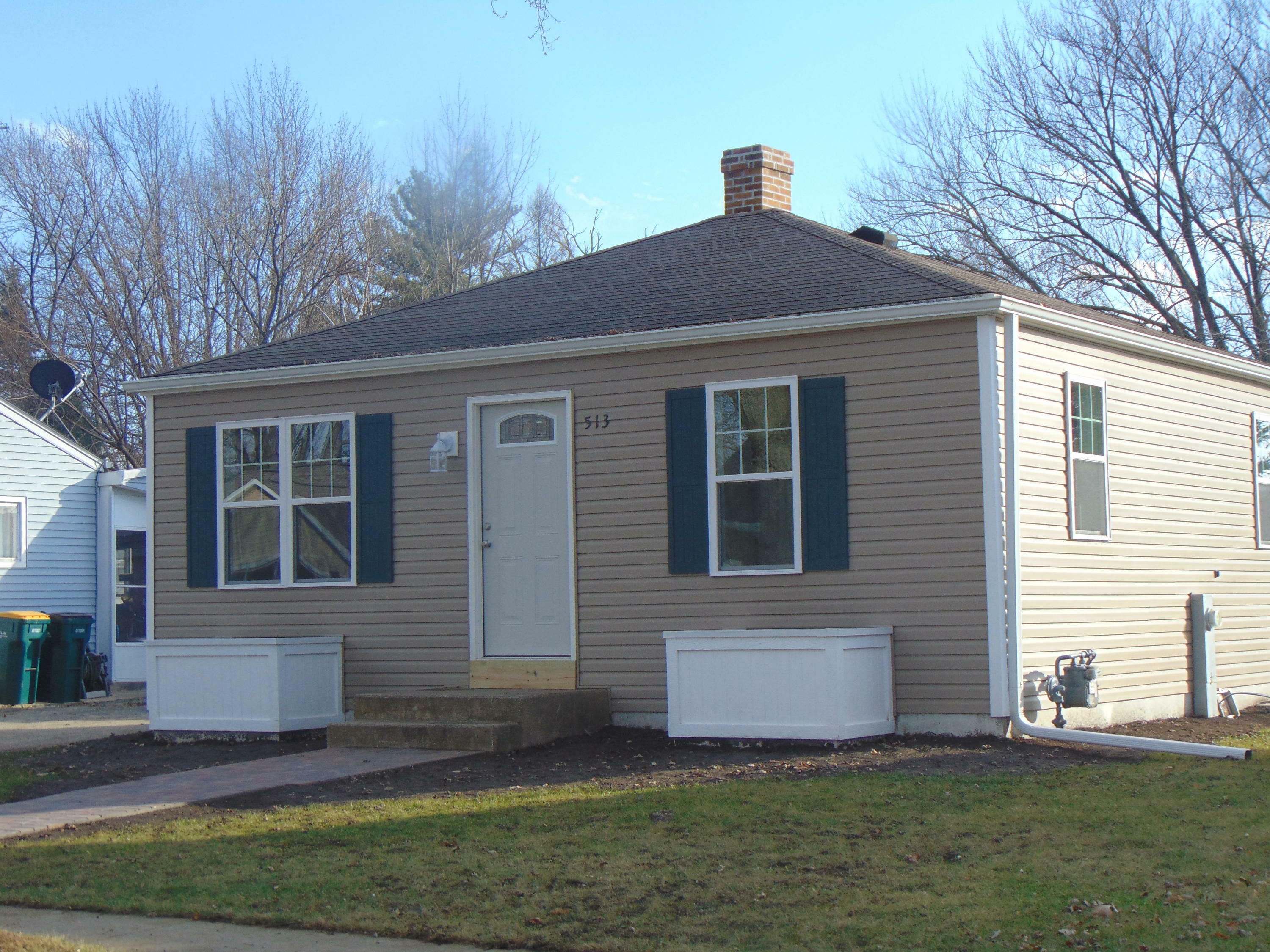 Property Photo: 513 W Geneva St WI 53121