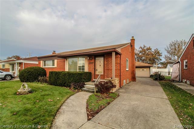 5838 Cambourne Road  Dearborn Heights MI 48127 photo