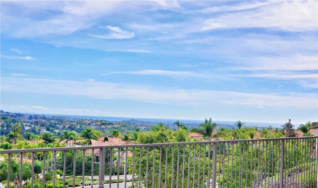 Property Photo: 30312 Chapala Court CA 92677