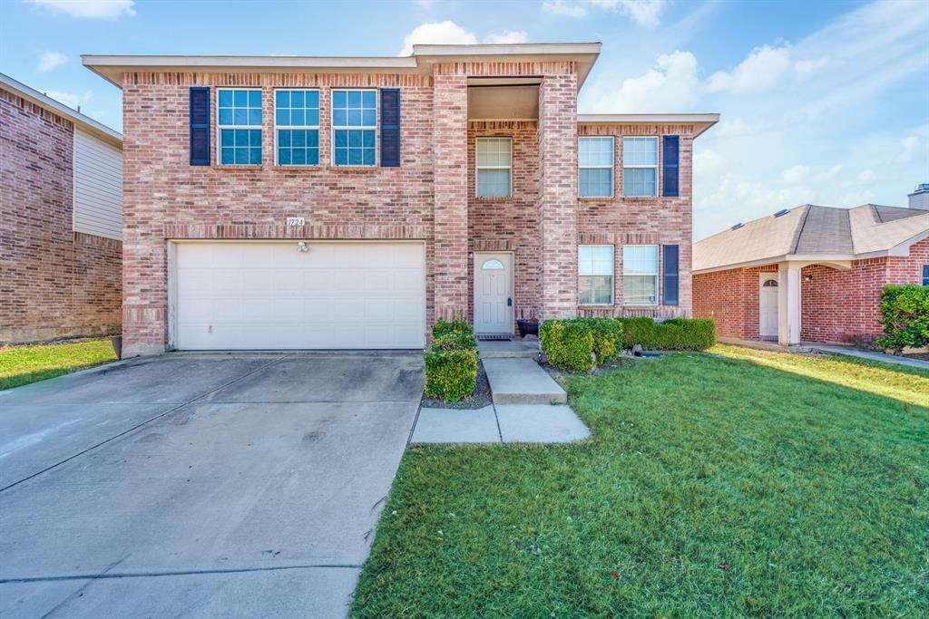 Property Photo:  1724 Diamond Lake Trail  TX 76247 