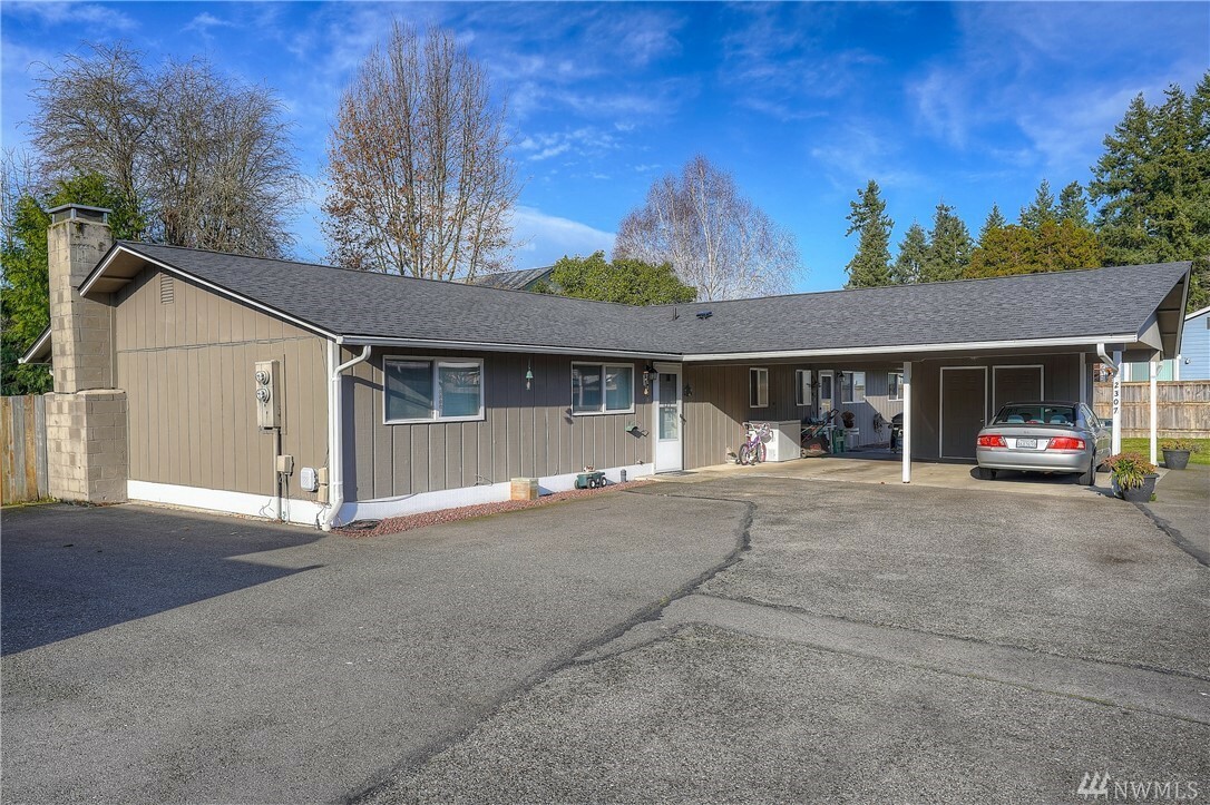 Property Photo:  2307 Shepard St  WA 98388 